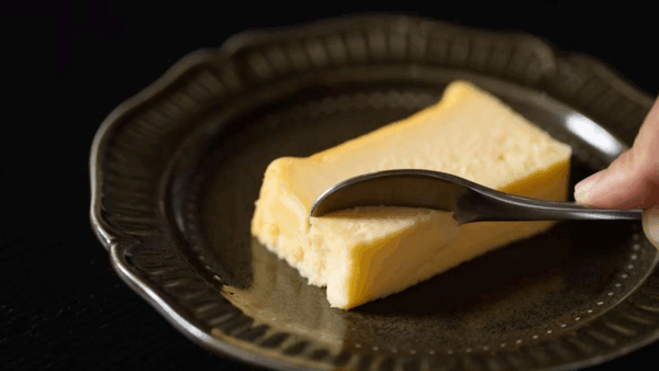 Rich Cheesecake with Junmai Sake Lees